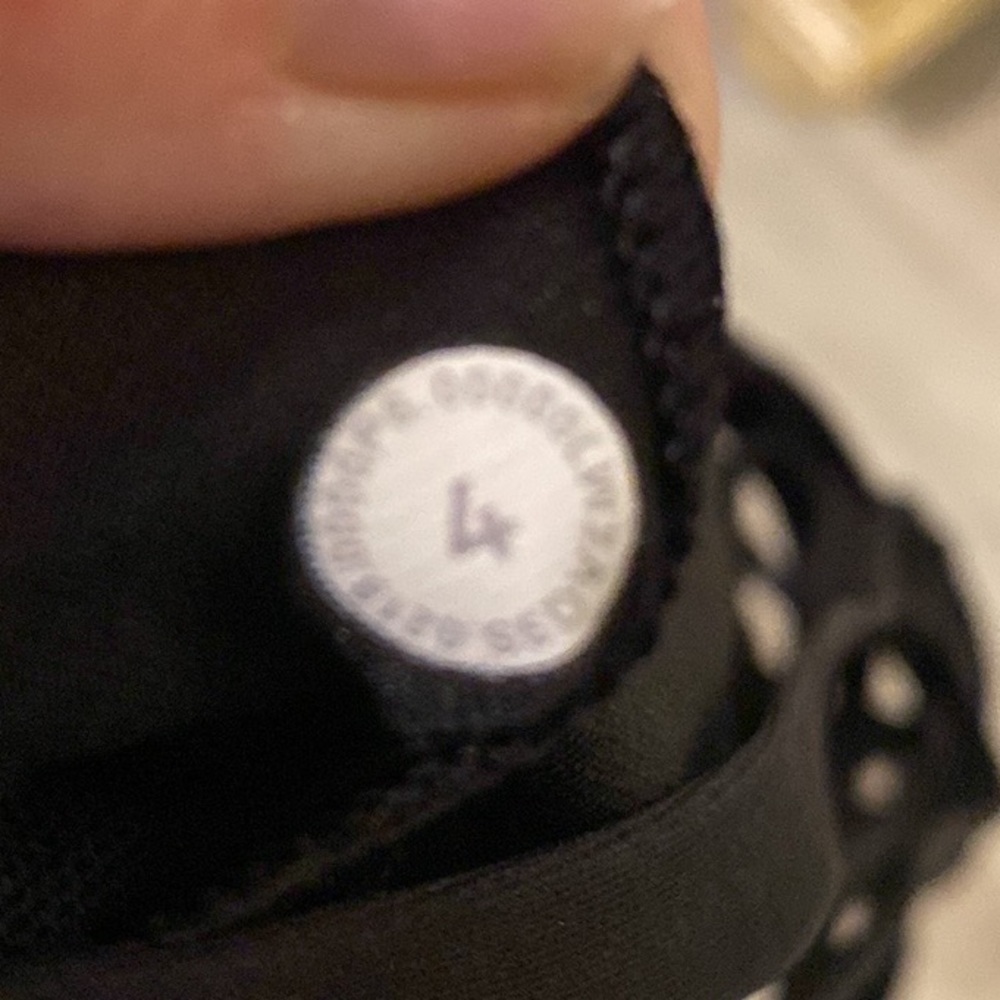 Lululemon Free To Be Moved Bra - Picture 6 of 6
